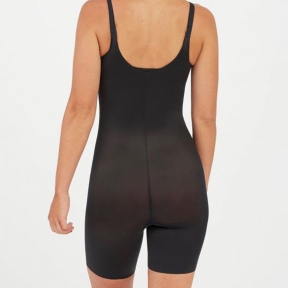 Spanx Bodysuit Open Bust Mid Thigh Ladies Medium in Very Black Shapewear - Picture 3 of 16